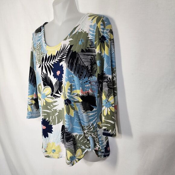 T by Talbots Womens Tee T Shirt Size SP Floral Grommet Tab 3/4 Sleeve Scoop Neck - Picture 4 of 10